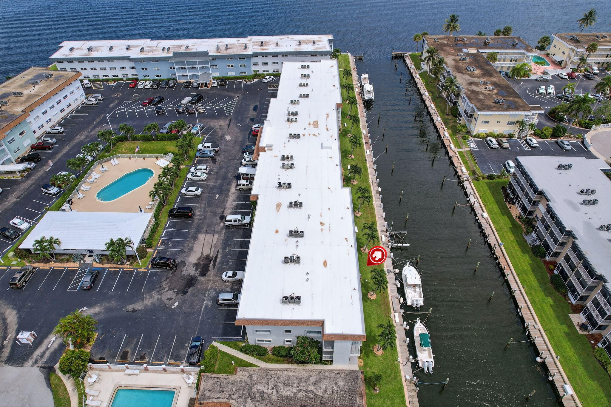 SHORE CLUB APTS B & C CON - Residential