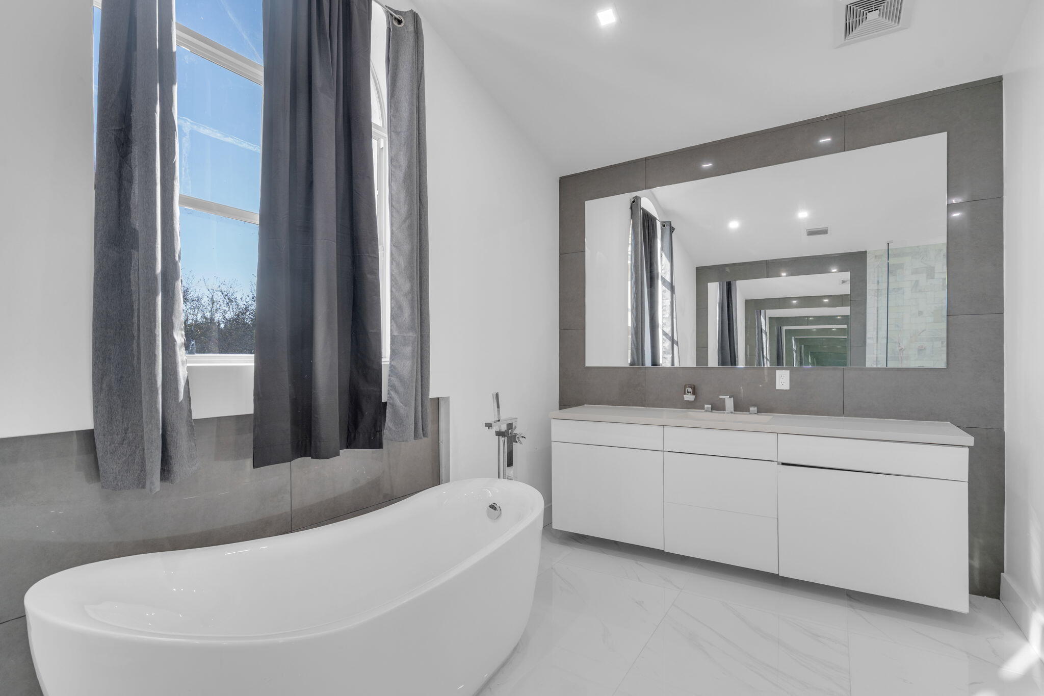 SUNSET FALLS PLAT 1 - Residential