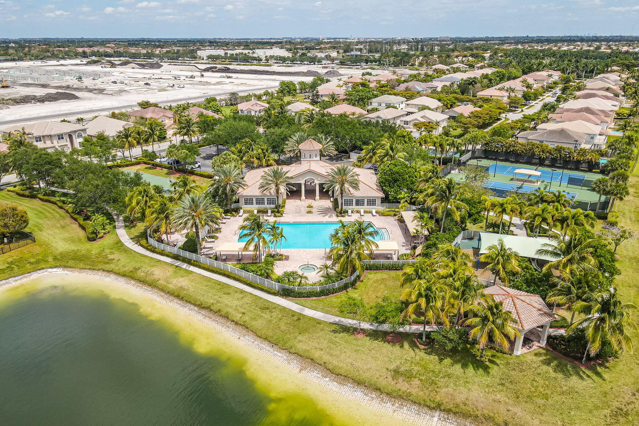 SUNSET FALLS PLAT 1 - Residential