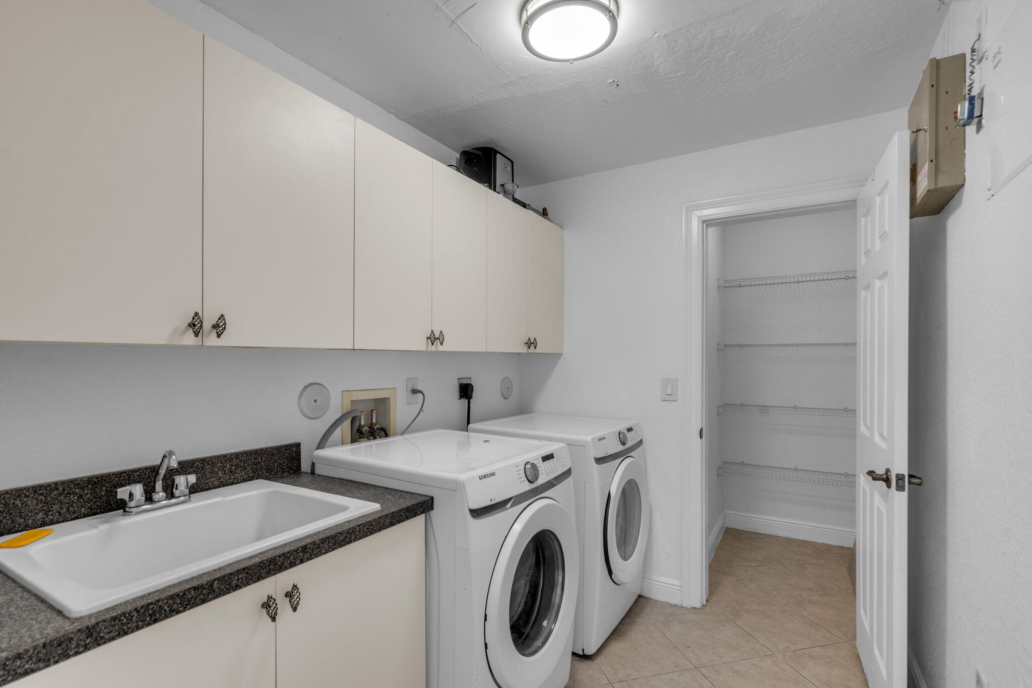 SUNSET FALLS PLAT 1 - Residential