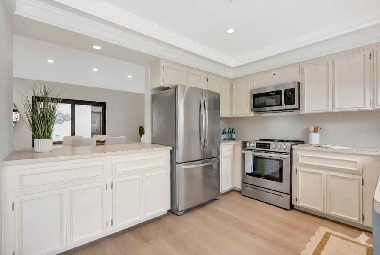 VIA DEL MAR CONDO - Residential