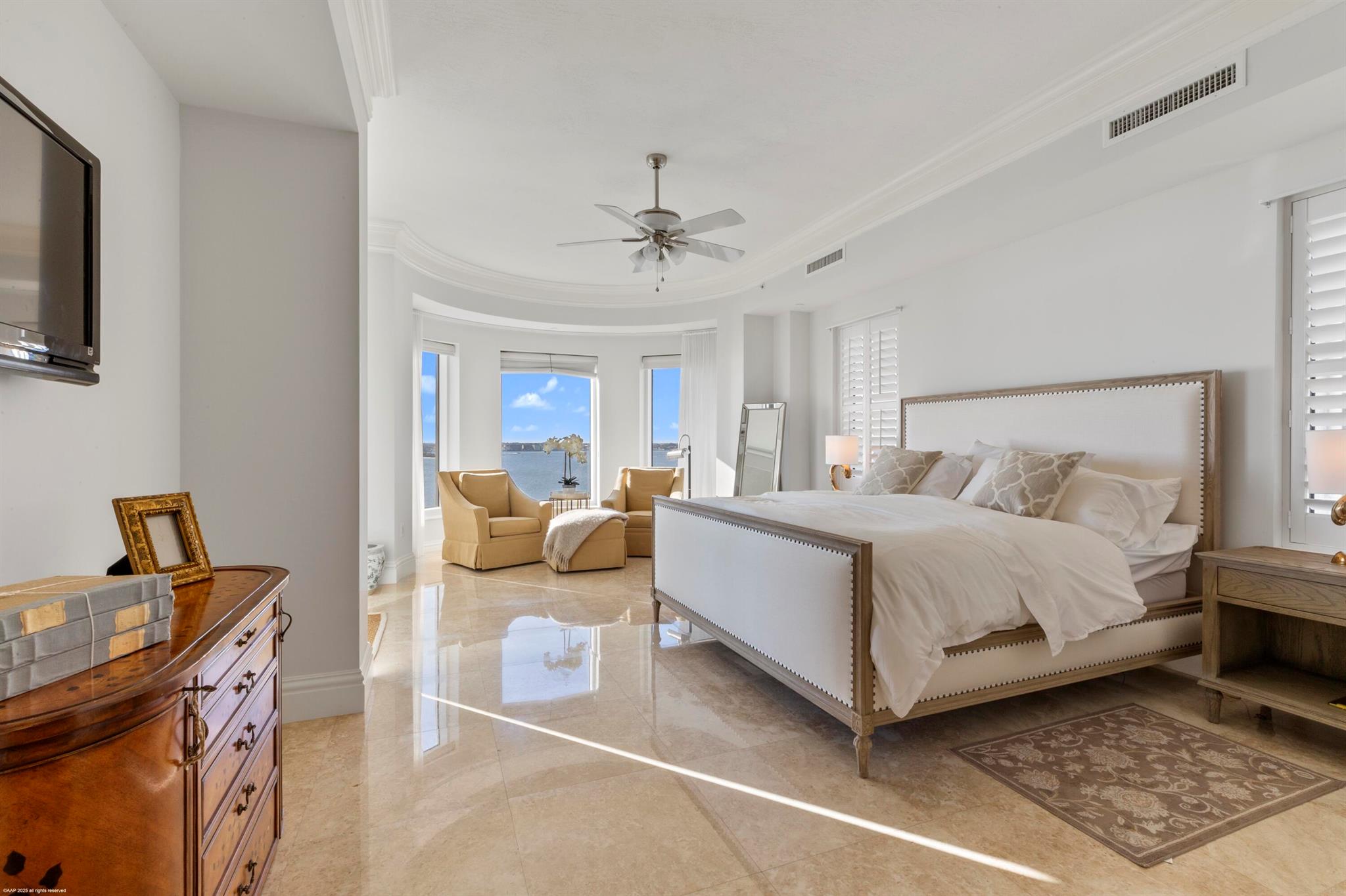 ONE SINGER ISLAND CONDO - Residential