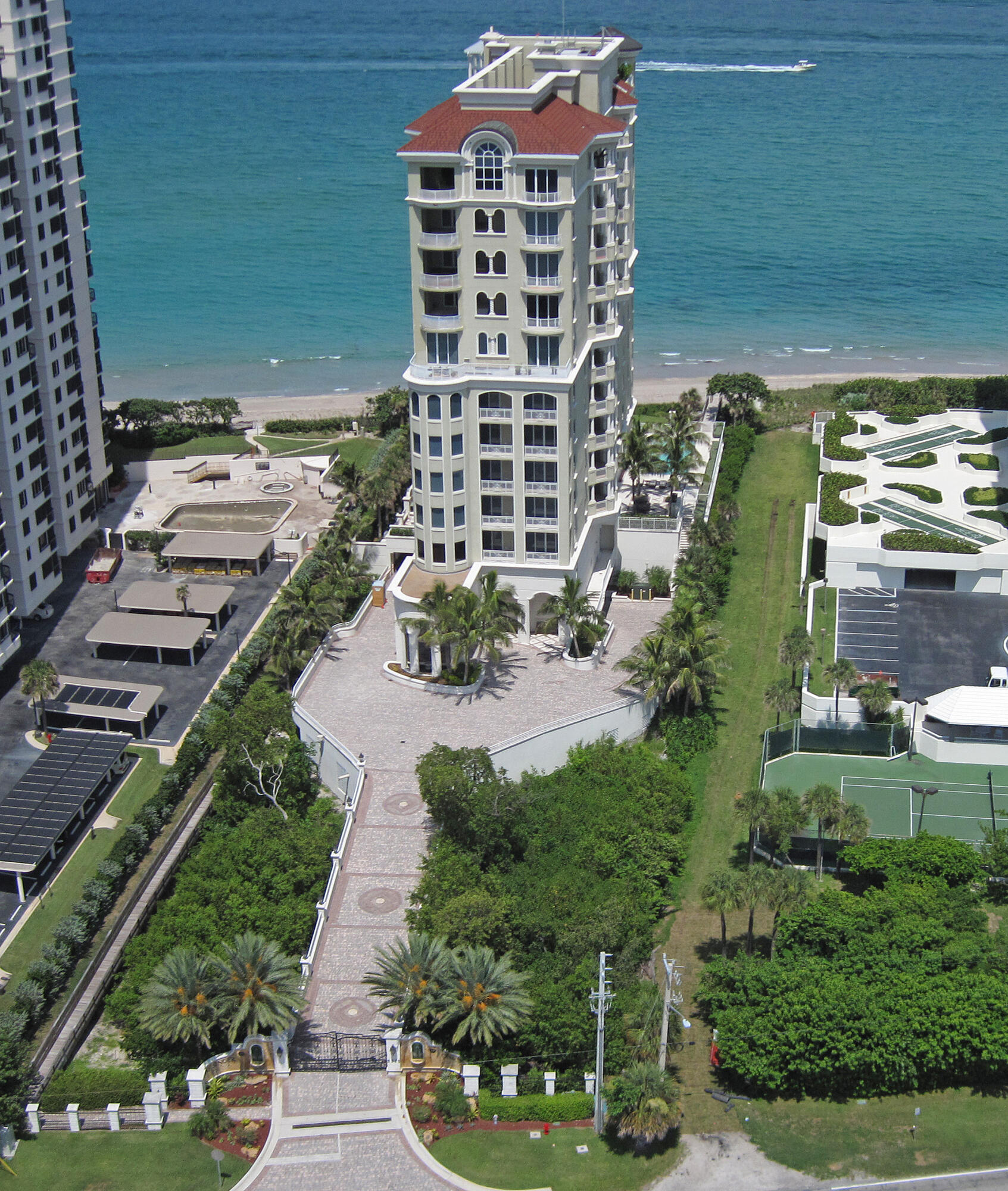 ONE SINGER ISLAND CONDO - Residential