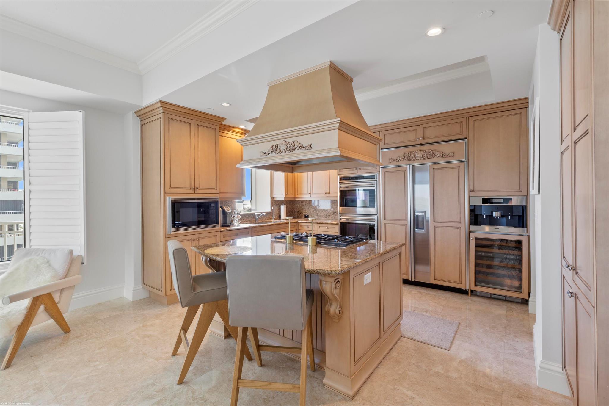 ONE SINGER ISLAND CONDO - Residential