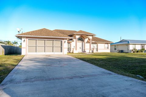 A home in Port St Lucie