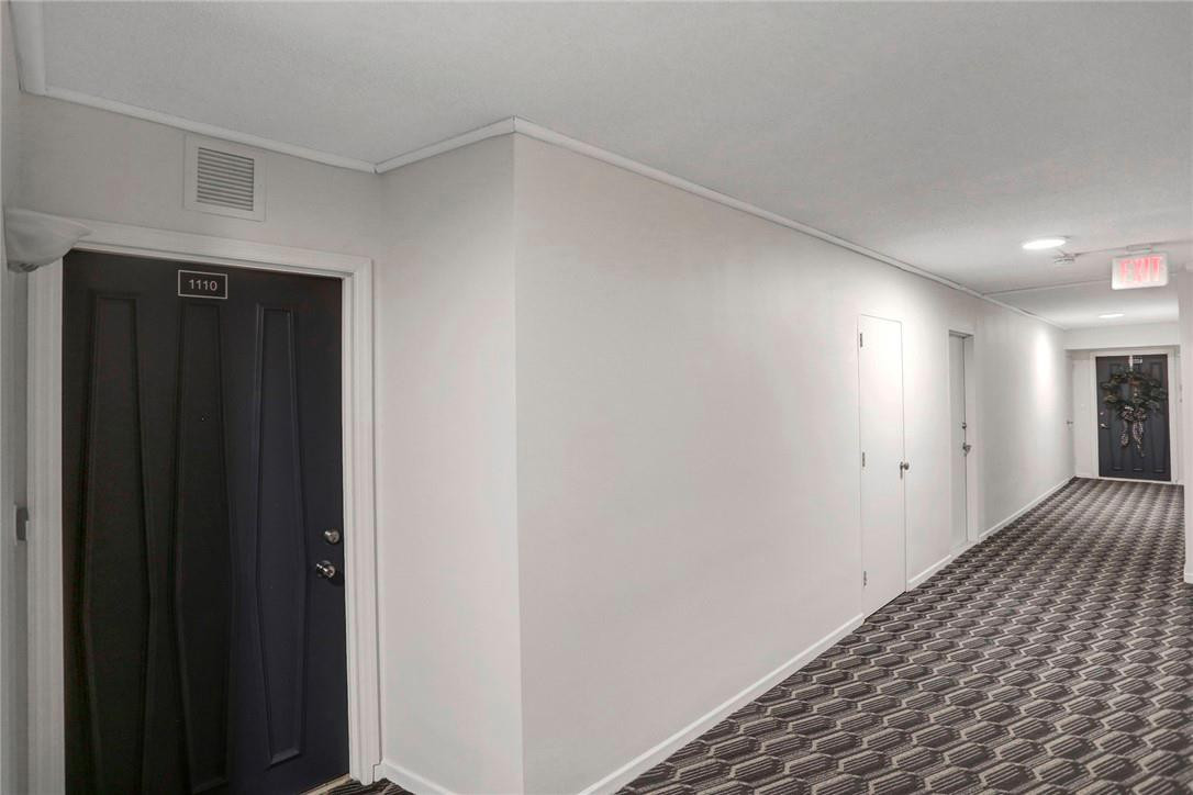 THE COMMODORE - Residential