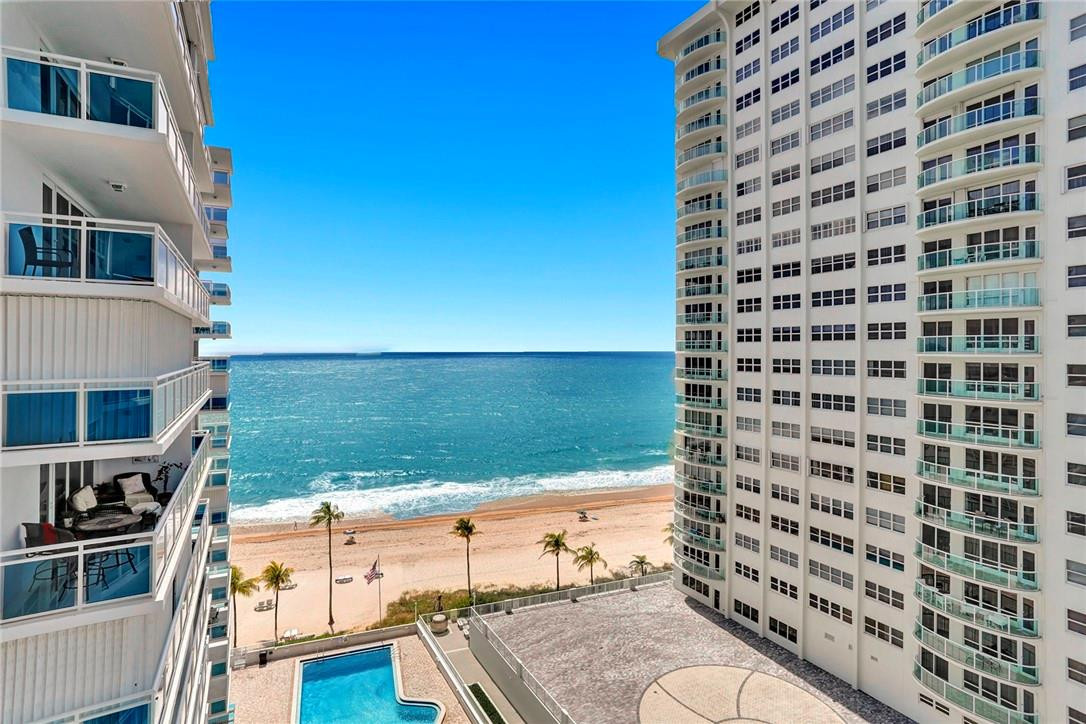 THE COMMODORE - Residential