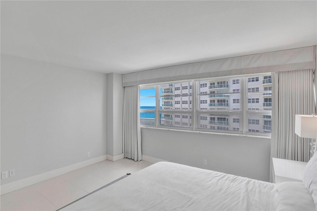 THE COMMODORE - Residential
