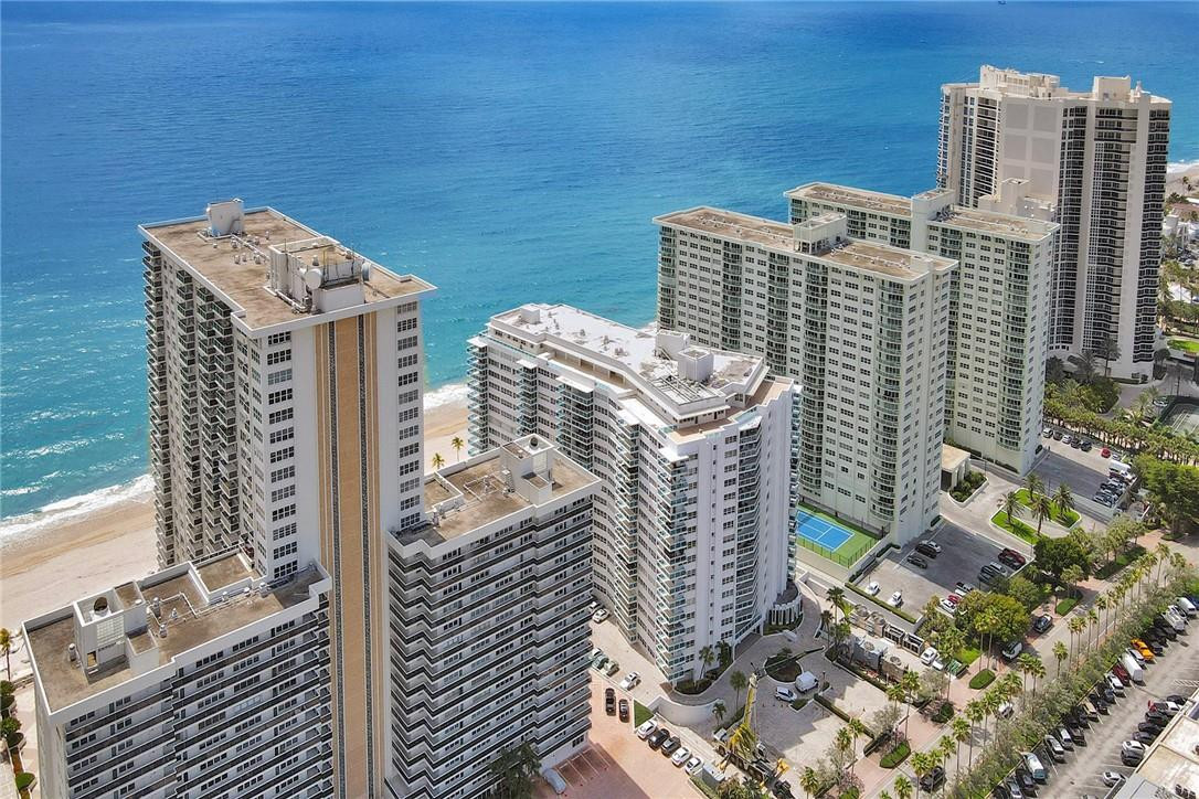 THE COMMODORE - Residential