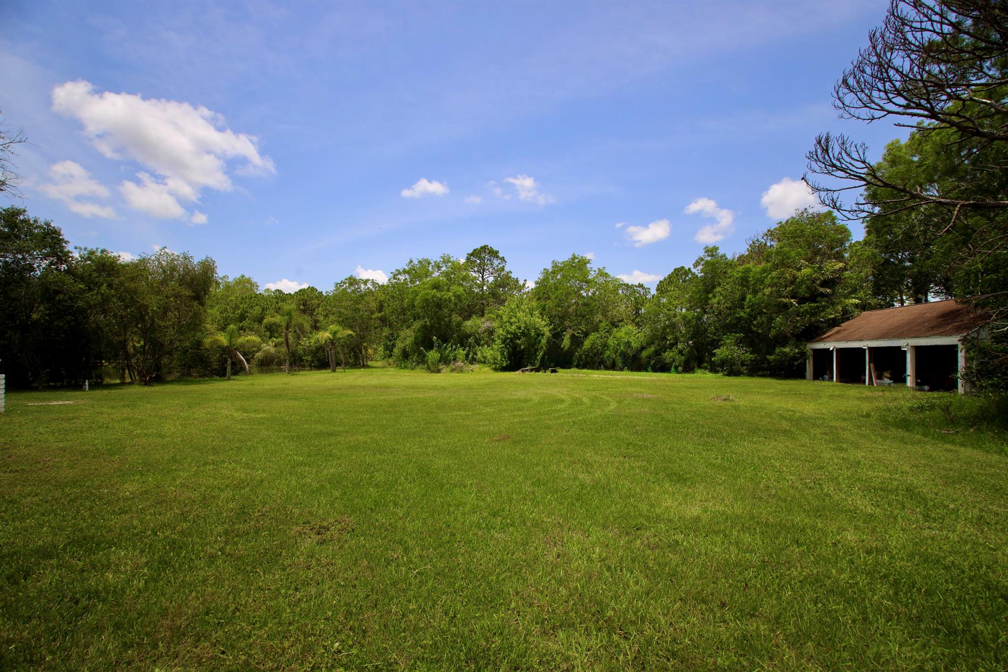 FELLSMERE FARMS CO S/D OF - Residential