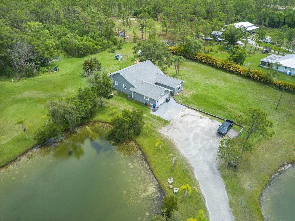 FELLSMERE FARMS CO S/D OF UNSURVEYED TWP 31 RNG 37 - Residential