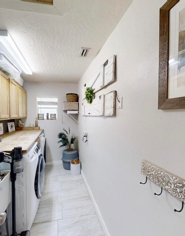 FELLSMERE FARMS CO S/D OF UNSURVEYED TWP 31 RNG 37 - Residential