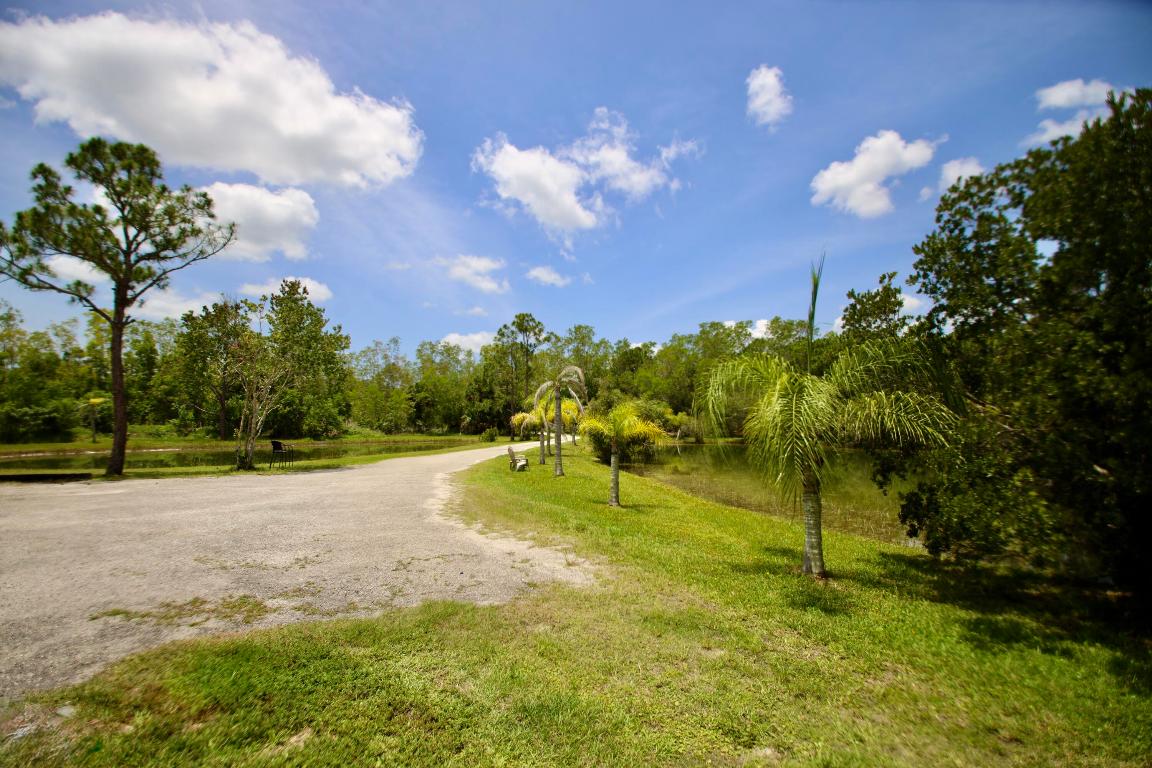 FELLSMERE FARMS CO S/D OF UNSURVEYED TWP 31 RNG 37 - Residential