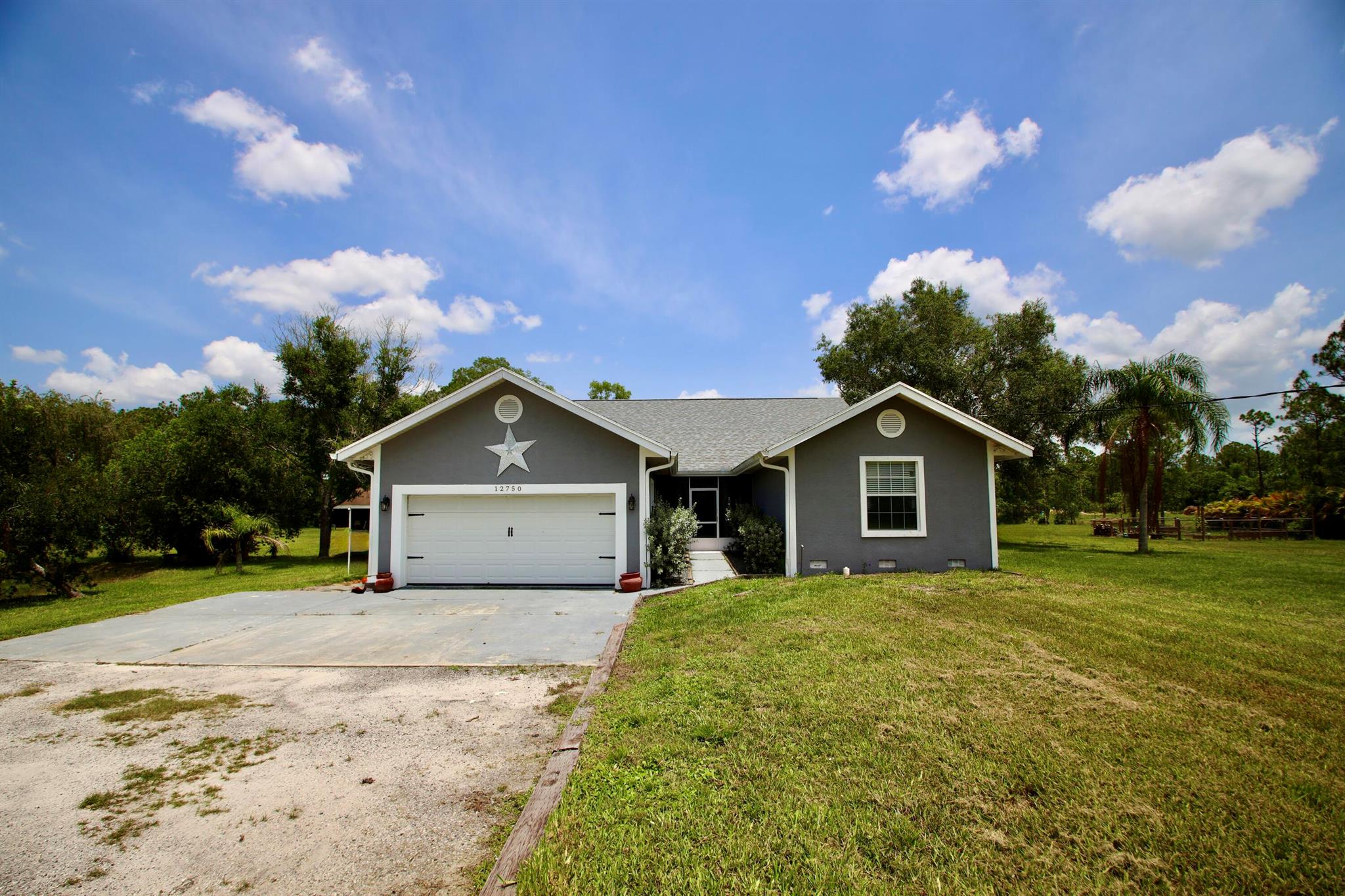 FELLSMERE FARMS CO S/D OF - Residential