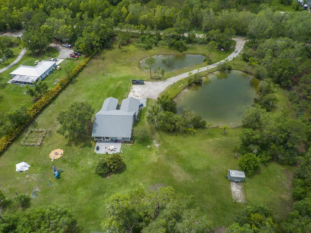 FELLSMERE FARMS CO S/D OF UNSURVEYED TWP 31 RNG 37 - Residential