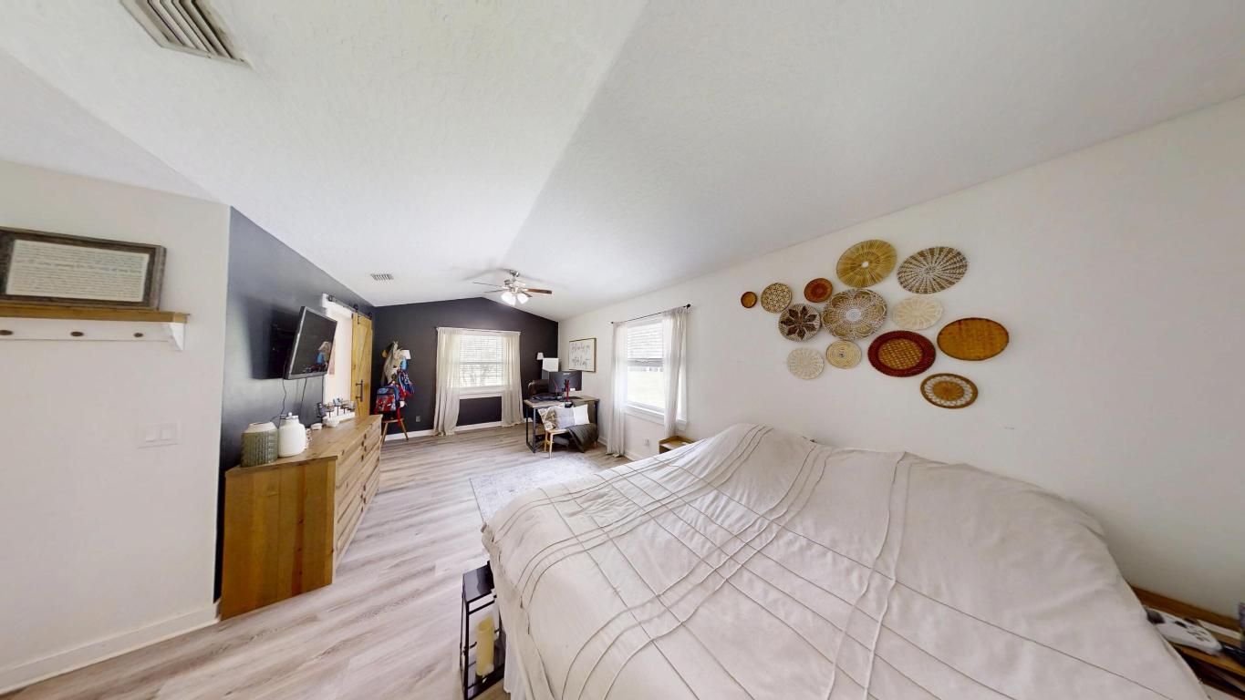 FELLSMERE FARMS CO S/D OF UNSURVEYED TWP 31 RNG 37 - Residential