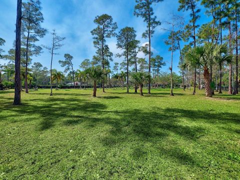 A home in Loxahatchee