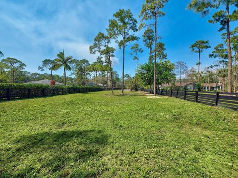 A home in Loxahatchee