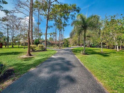 A home in Loxahatchee