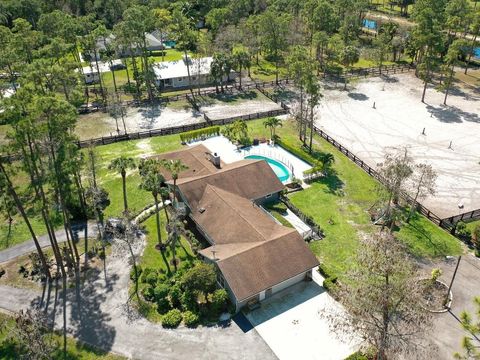 A home in Loxahatchee