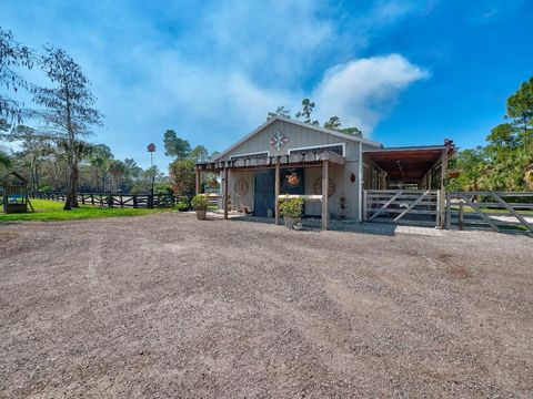 A home in Loxahatchee