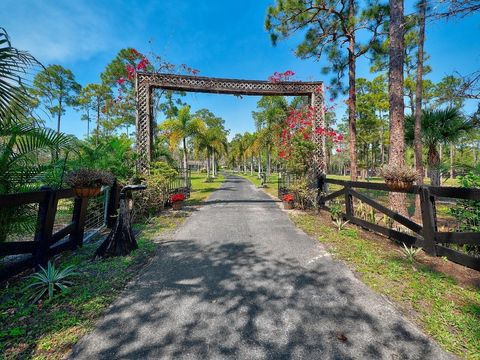 A home in Loxahatchee