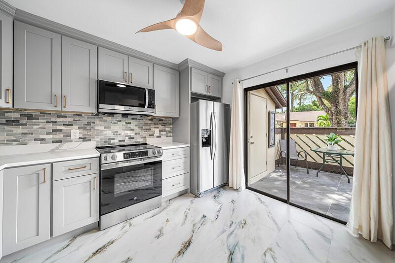 STRATHMORE GATE I UNIT ON - Residential