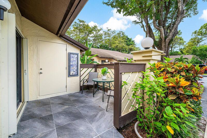 33 Copper Pod Court 33