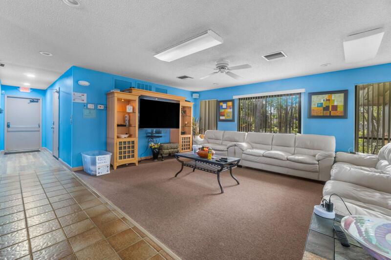 STRATHMORE GATE I UNIT ON - Residential