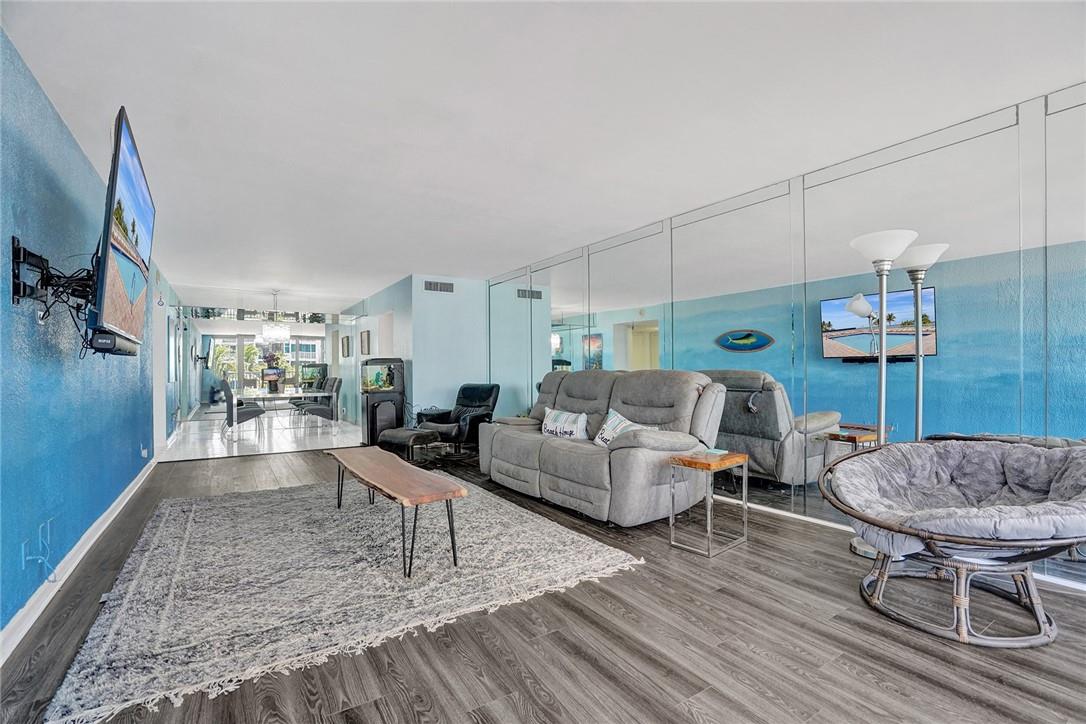 1370 S Ocean Blvd 407