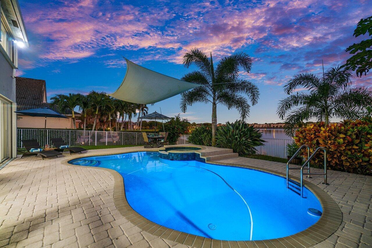 WATERS EDGE AT PARKLAND - Residential Lease