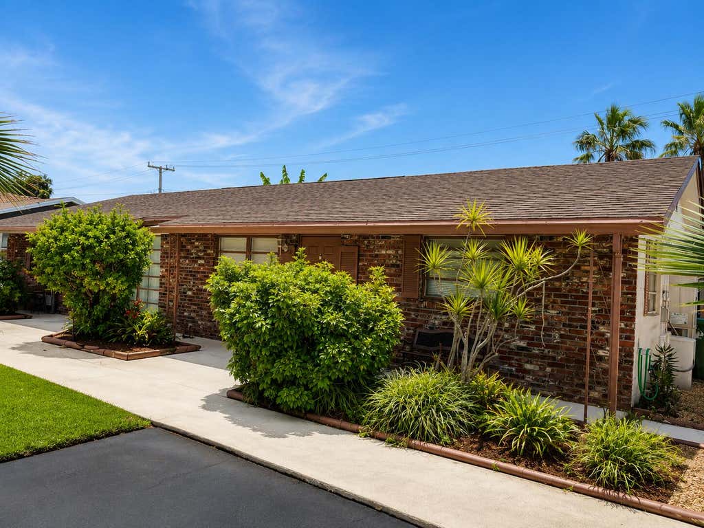 Photo of 1980 NE 56th Street, Fort Lauderdale, FL 33308 (MLS # B26064545)