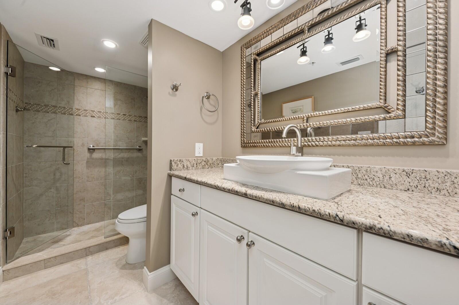 TIARA CONDO - Residential