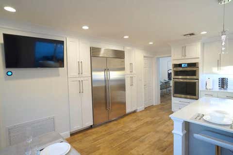 Tiny photo for 1000 NE 8th Street, Pompano Beach, FL 33060 (MLS # B26048173)