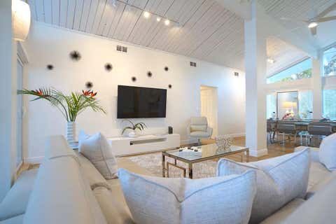 Tiny photo for 1000 NE 8th Street, Pompano Beach, FL 33060 (MLS # B26048173)