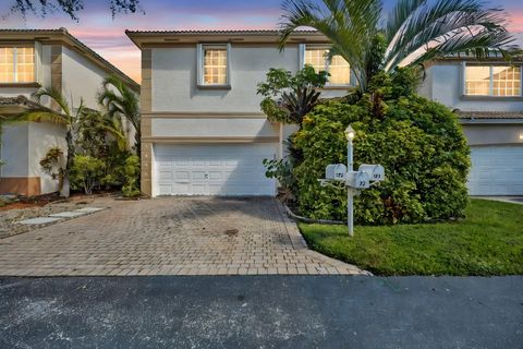 1231 Hayes St Hollywood FL 33019