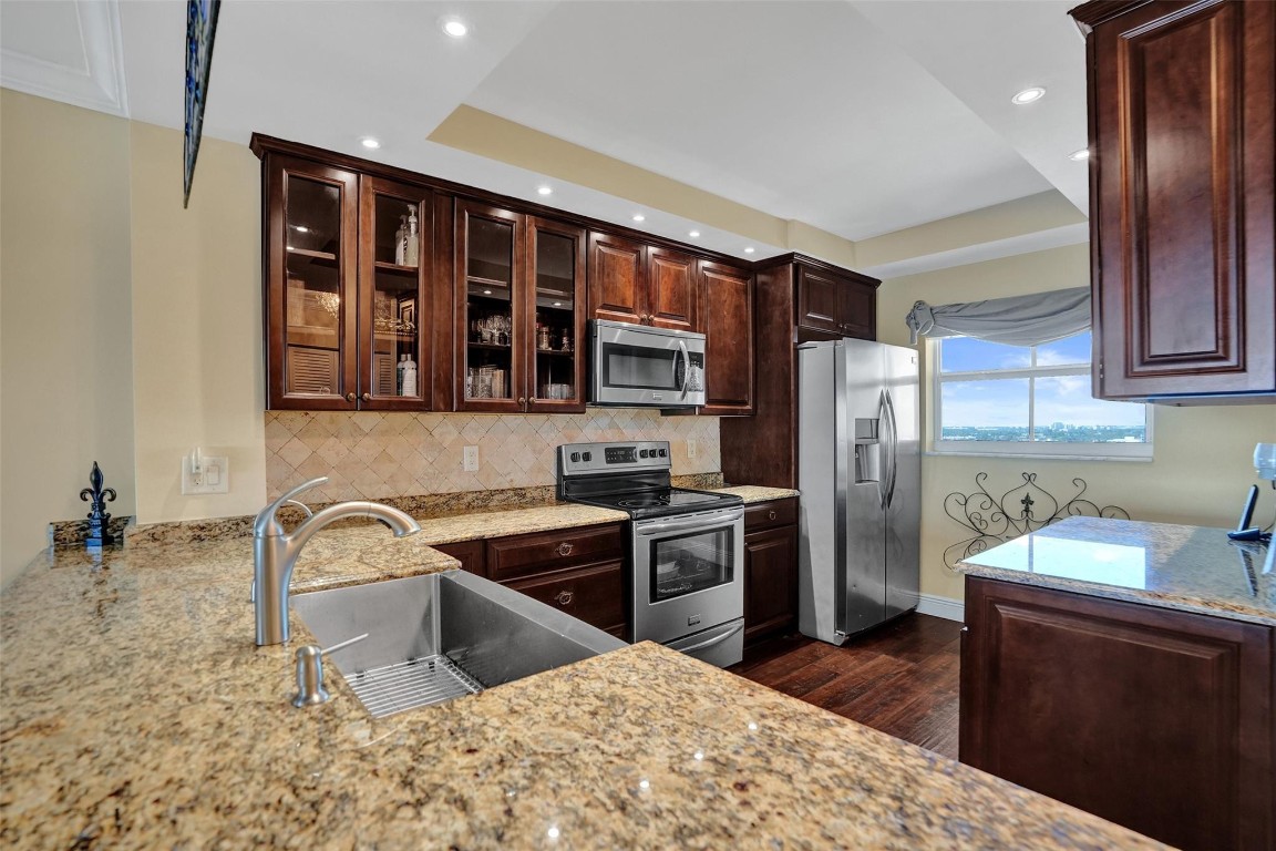 SEA MONARCH CONDO - Residential