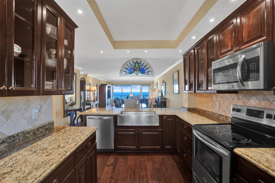 SEA MONARCH CONDO - Residential