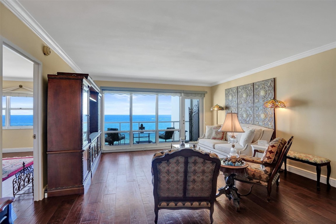 SEA MONARCH CONDO - Residential