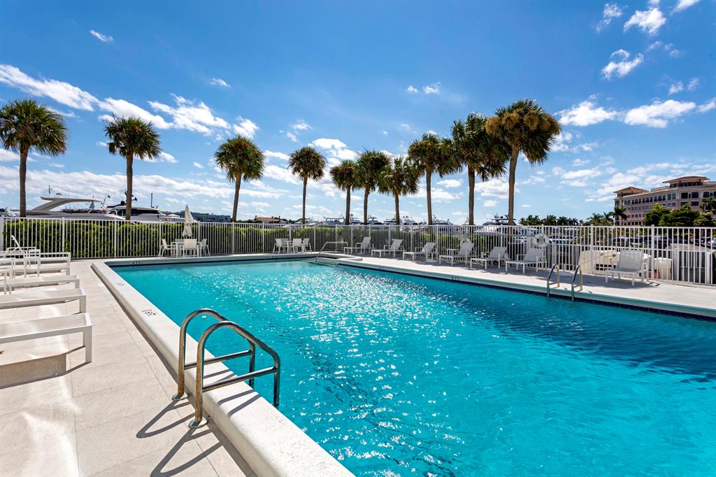 WATERVIEW TOWERS CONDO - Residential