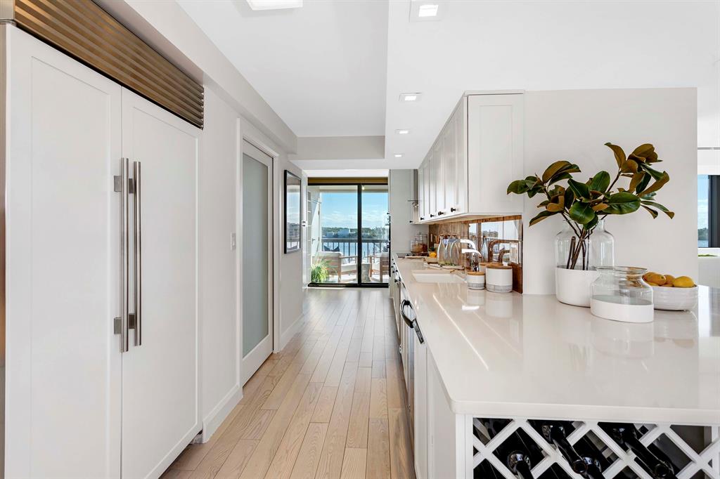 WATERVIEW TOWERS CONDO - Residential