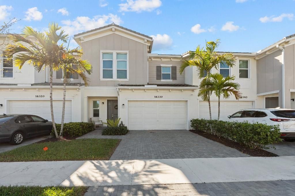 Photo of 16330 Oakview Drive, Loxahatchee, FL 33470 (MLS # F10555081)