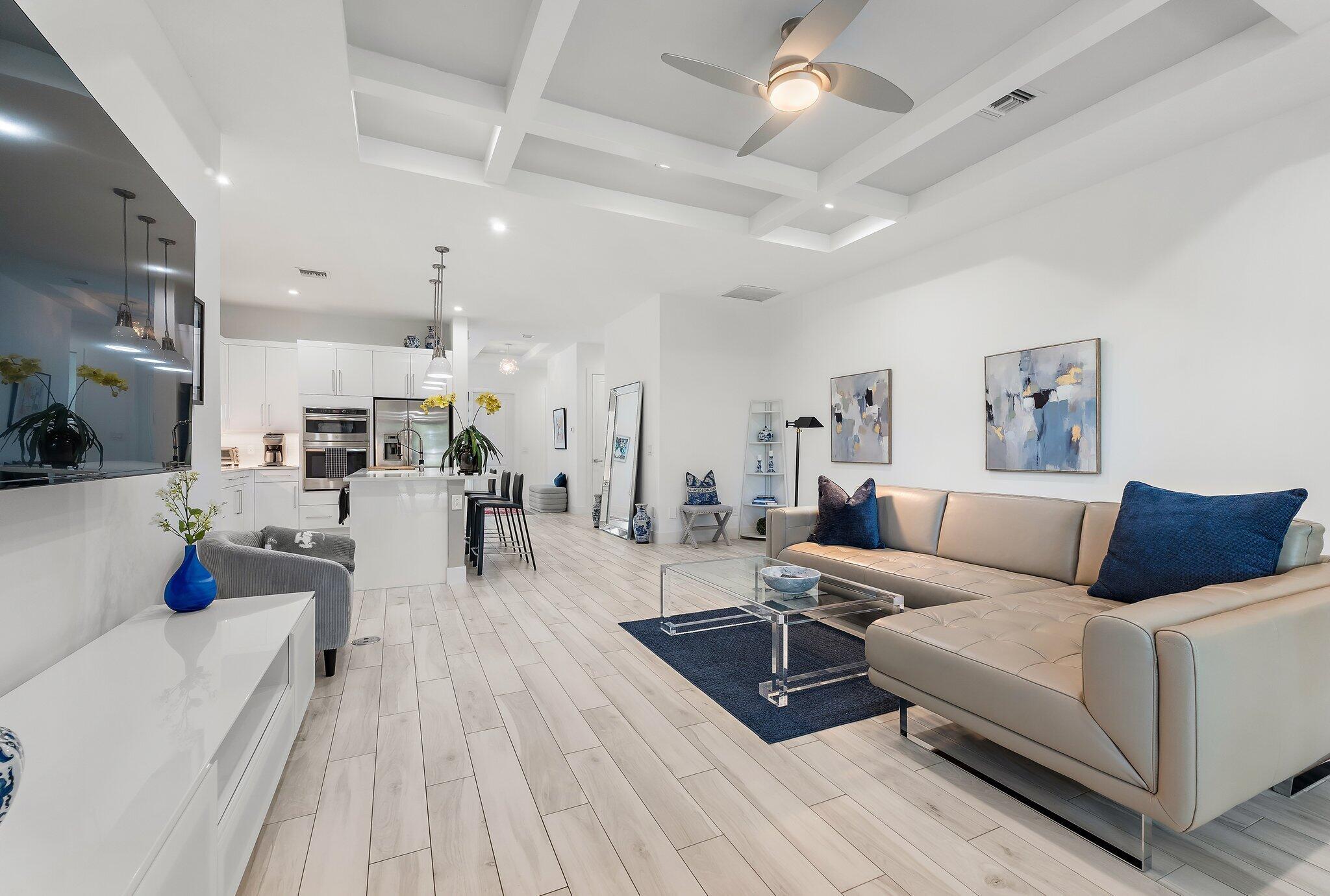 BANYAN CAY RESORT COMMUNI - Residential