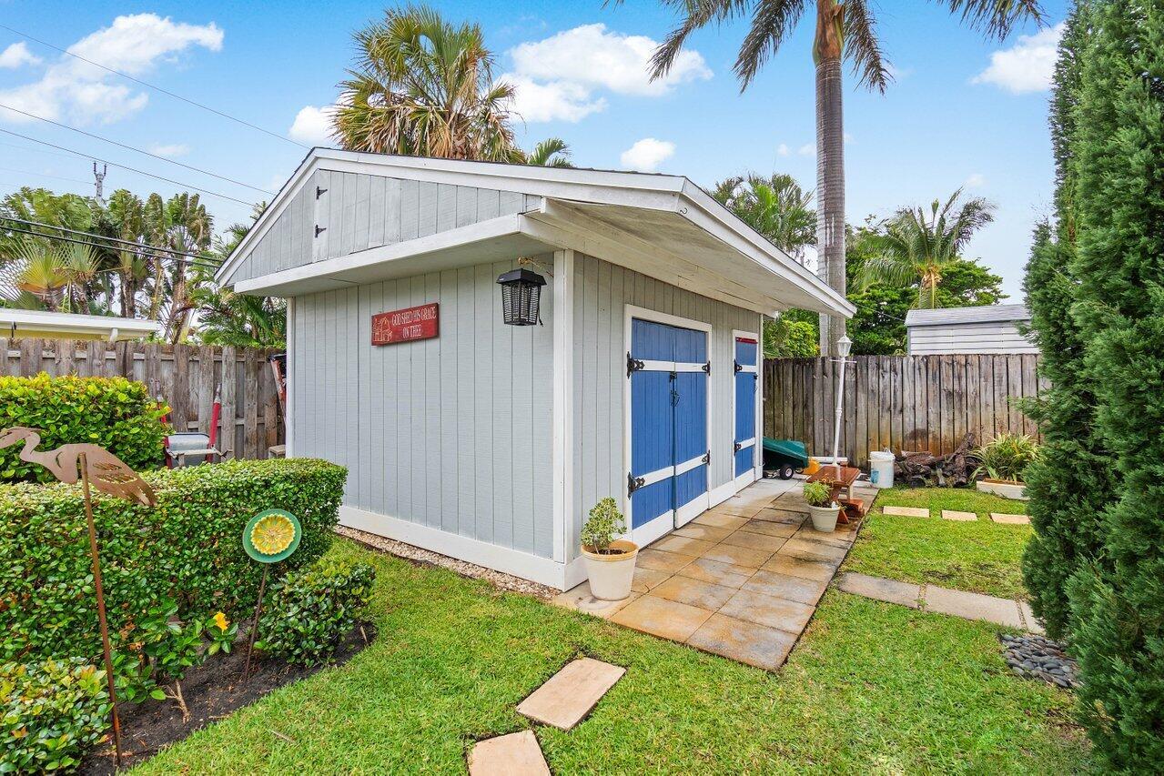 POMPANO WATERWAY ESTATES - Residential