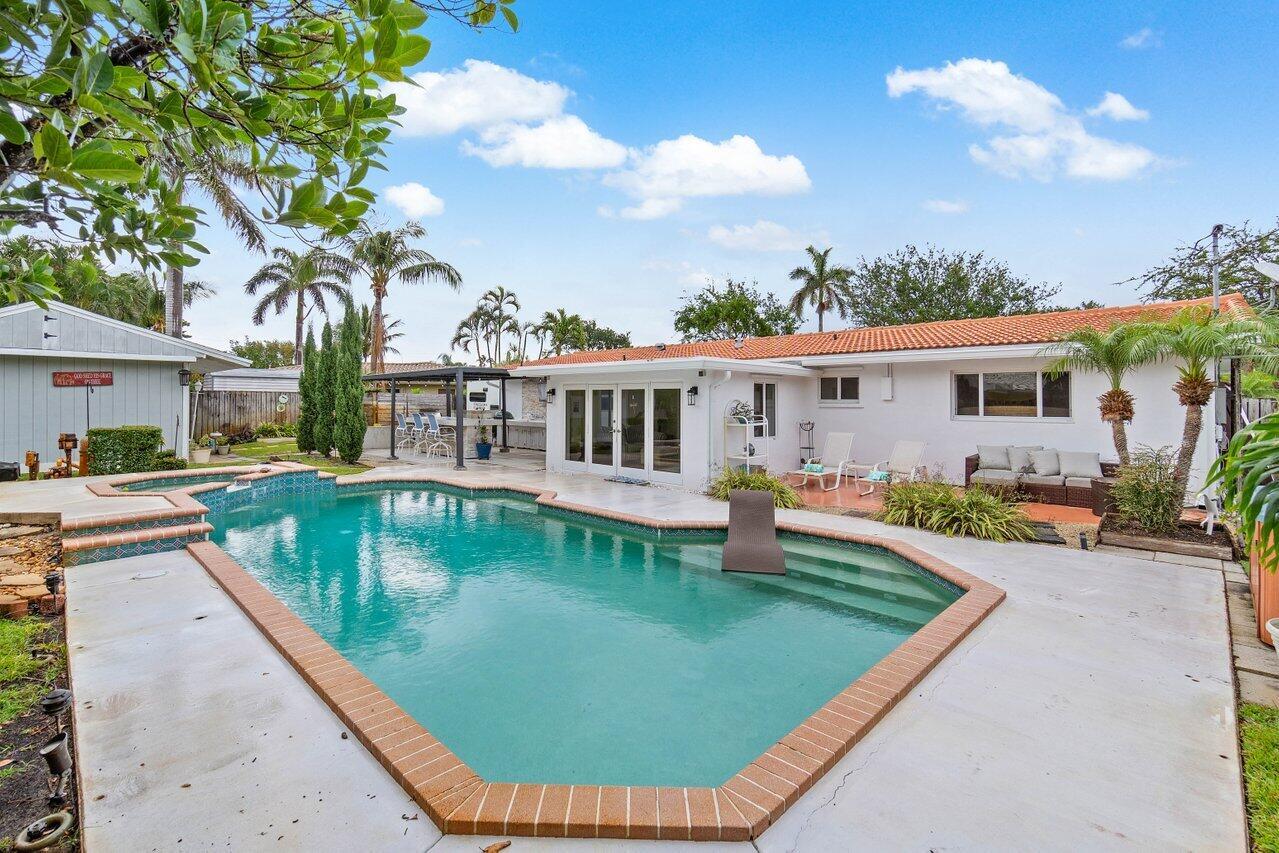 POMPANO WATERWAY ESTATES - Residential