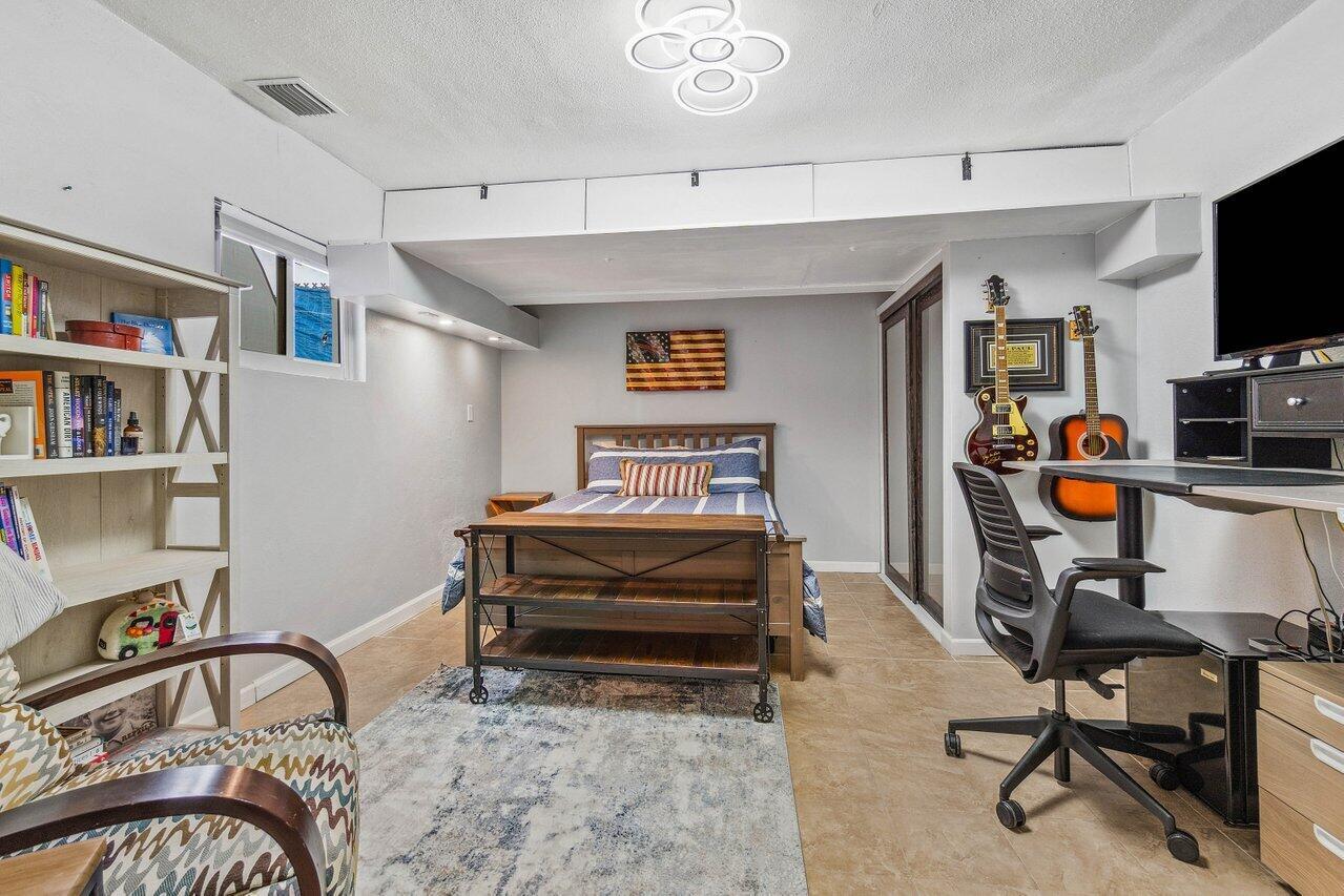POMPANO WATERWAY ESTATES - Residential