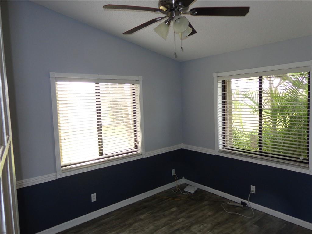 Pines of Oakland Forest W - Residential