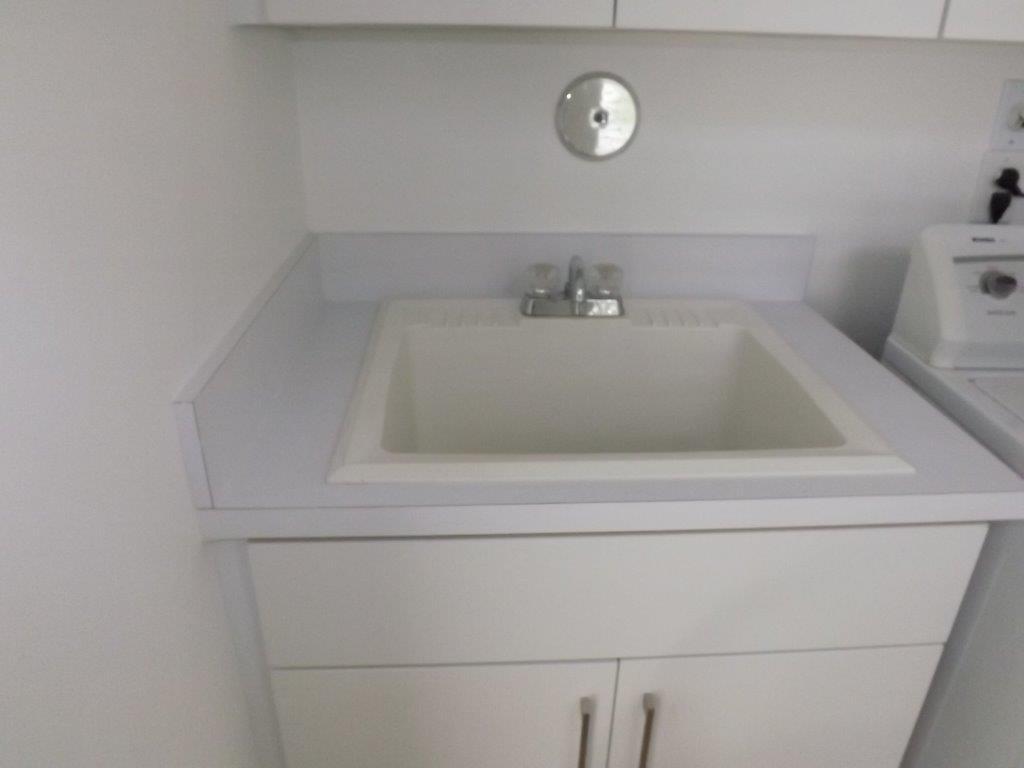 WHISPER TRACE/BROKEN SOUND C.C. - Residential Lease