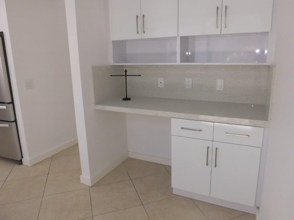 WHISPER TRACE/BROKEN SOUND C.C. - Residential Lease