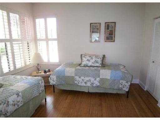 WHISPER TRACE/BROKEN SOUND C.C. - Residential Lease